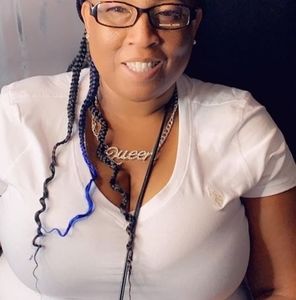 Meet your Posher, Edith